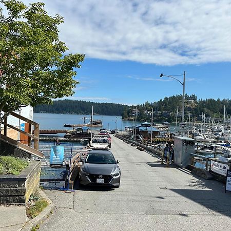 Iconic 3-Story Waterfront 'Marina House' W/ View Vila Gibsons Exterior foto