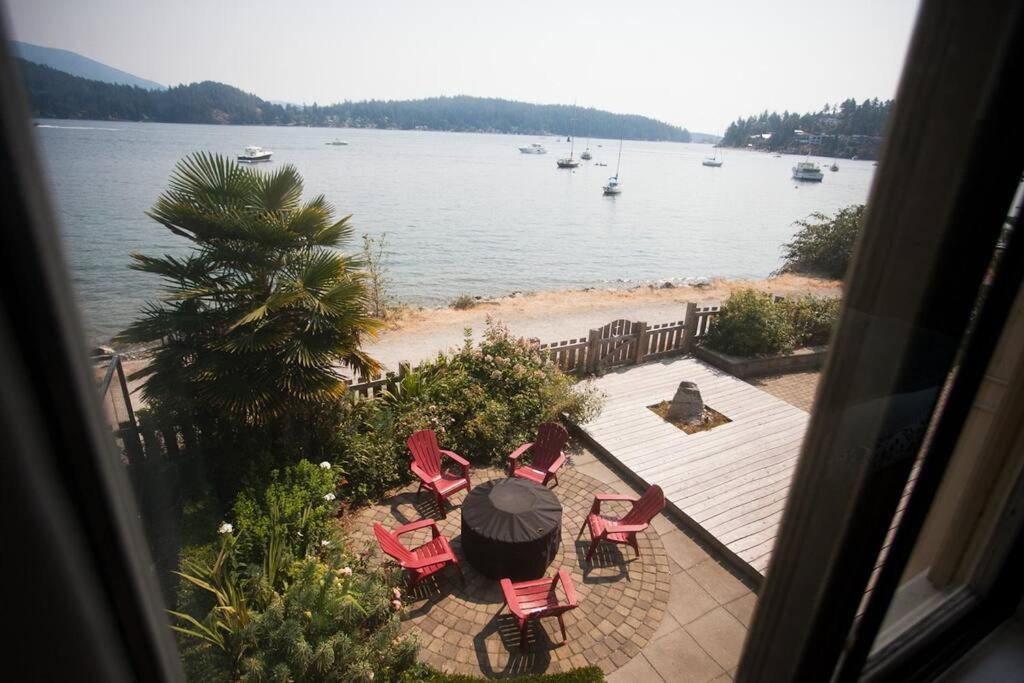 Iconic 3-Story Waterfront 'Marina House' W/ View Vila Gibsons Exterior foto