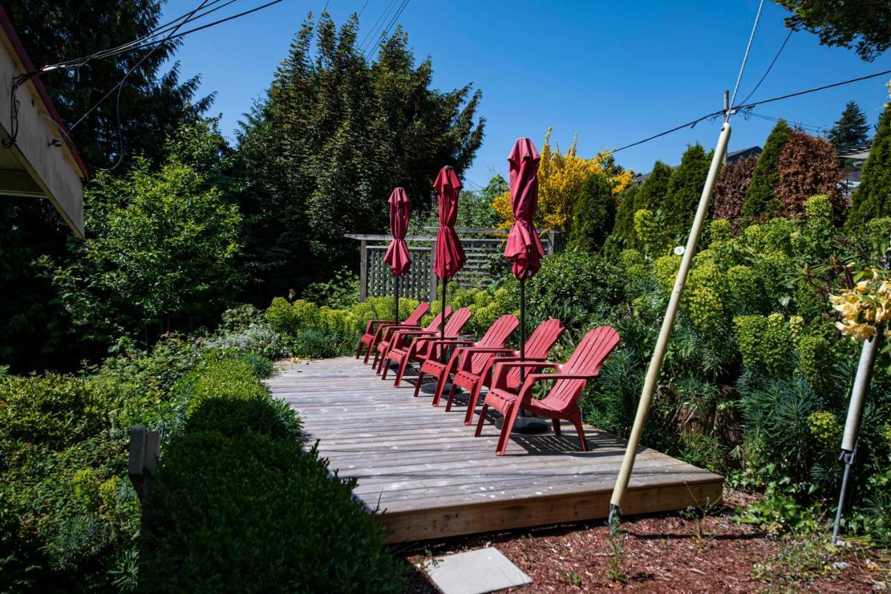 Iconic 3-Story Waterfront 'Marina House' W/ View Vila Gibsons Exterior foto