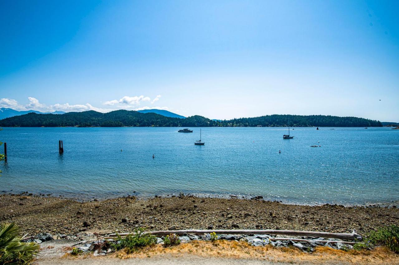 Iconic 3-Story Waterfront 'Marina House' W/ View Vila Gibsons Exterior foto